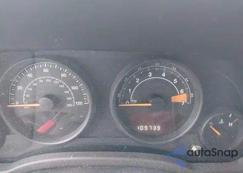 2014 Jeep Patriot Altitude z USA, uszkodzony, nr VIN 1C4NJPBA5ED853544